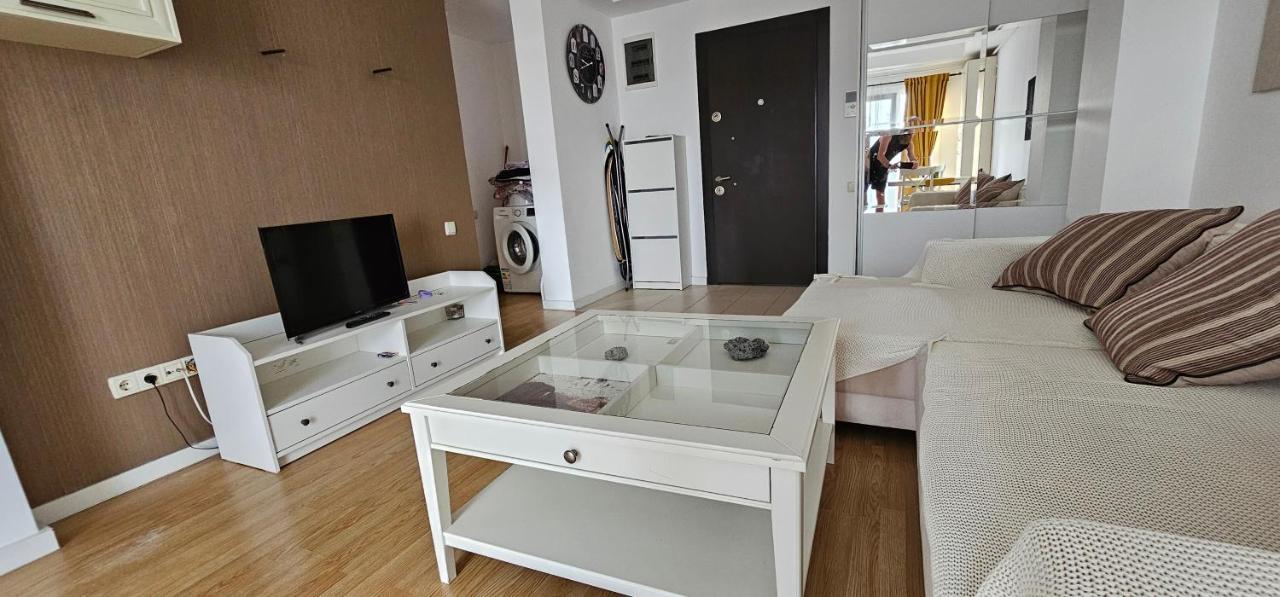 Homey 2 Cosmopolis Stefanestii de Jos Bagian luar foto