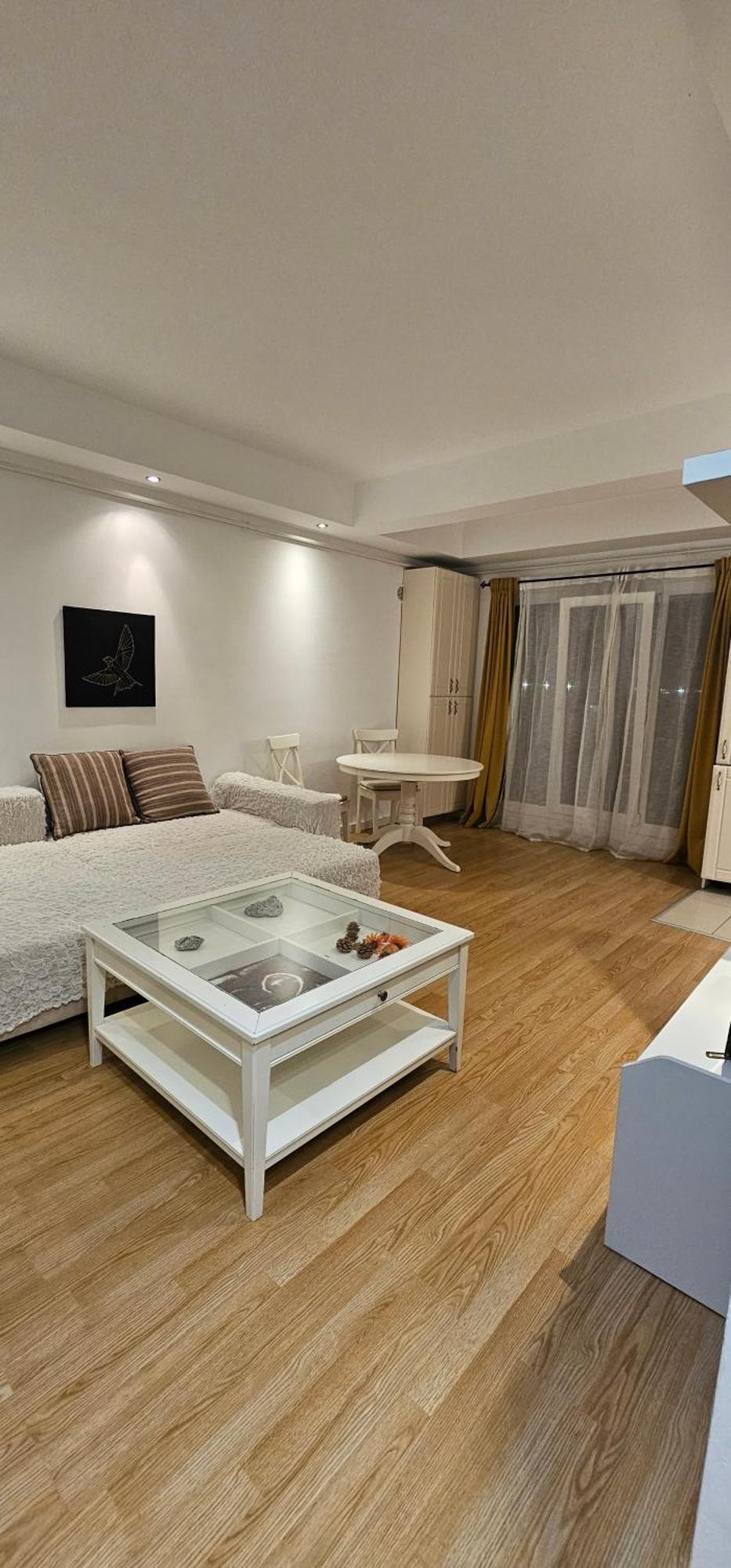 Homey 2 Cosmopolis Stefanestii de Jos Bagian luar foto
